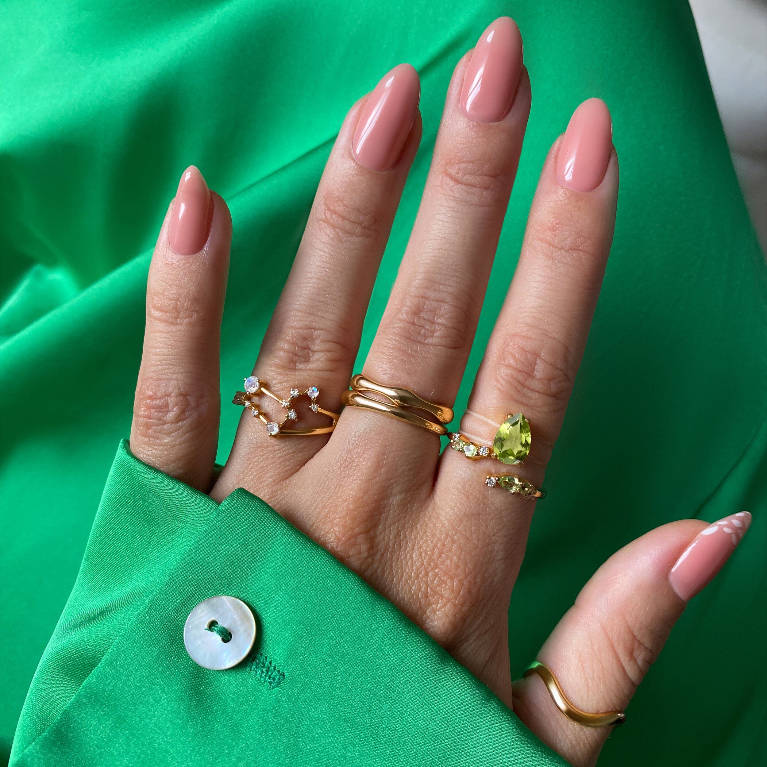 Adjustable Peridot Ring Flourish - August Birthstone - Image 9
