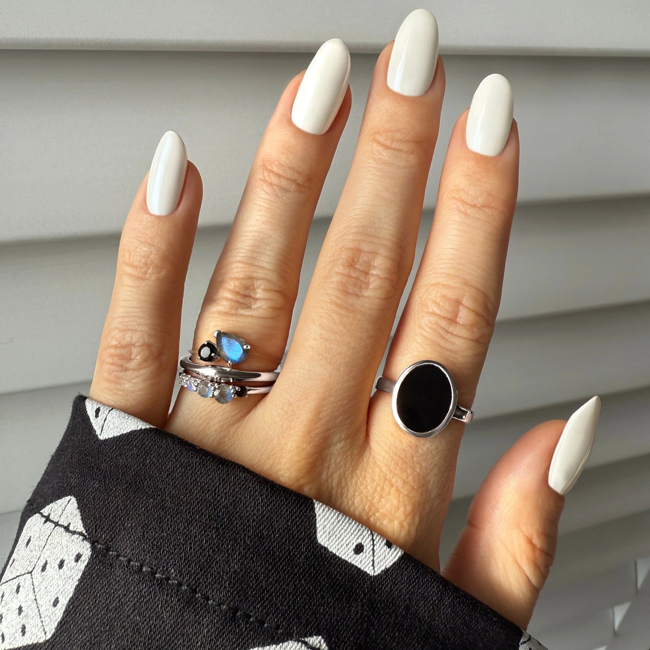 Black Obsidian Labradorite Ring - Rain - Image 9