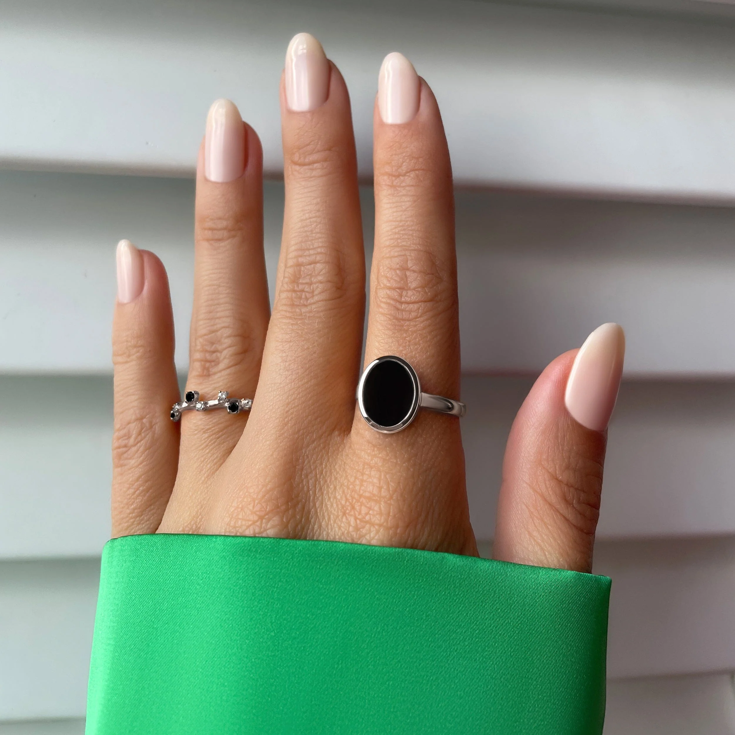 Black Onyx Enfolded Ring & Stardust Band - Image 2