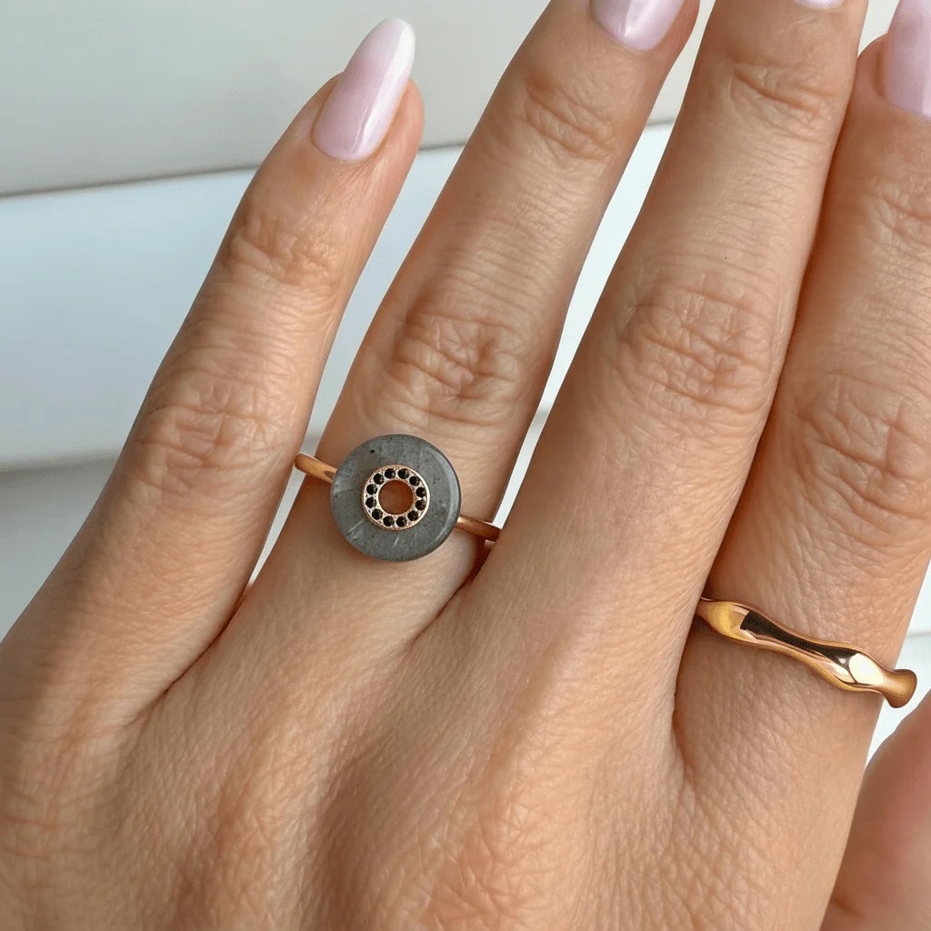 Labradorite Black Spinel Fidget Ring - Liora - Image 4