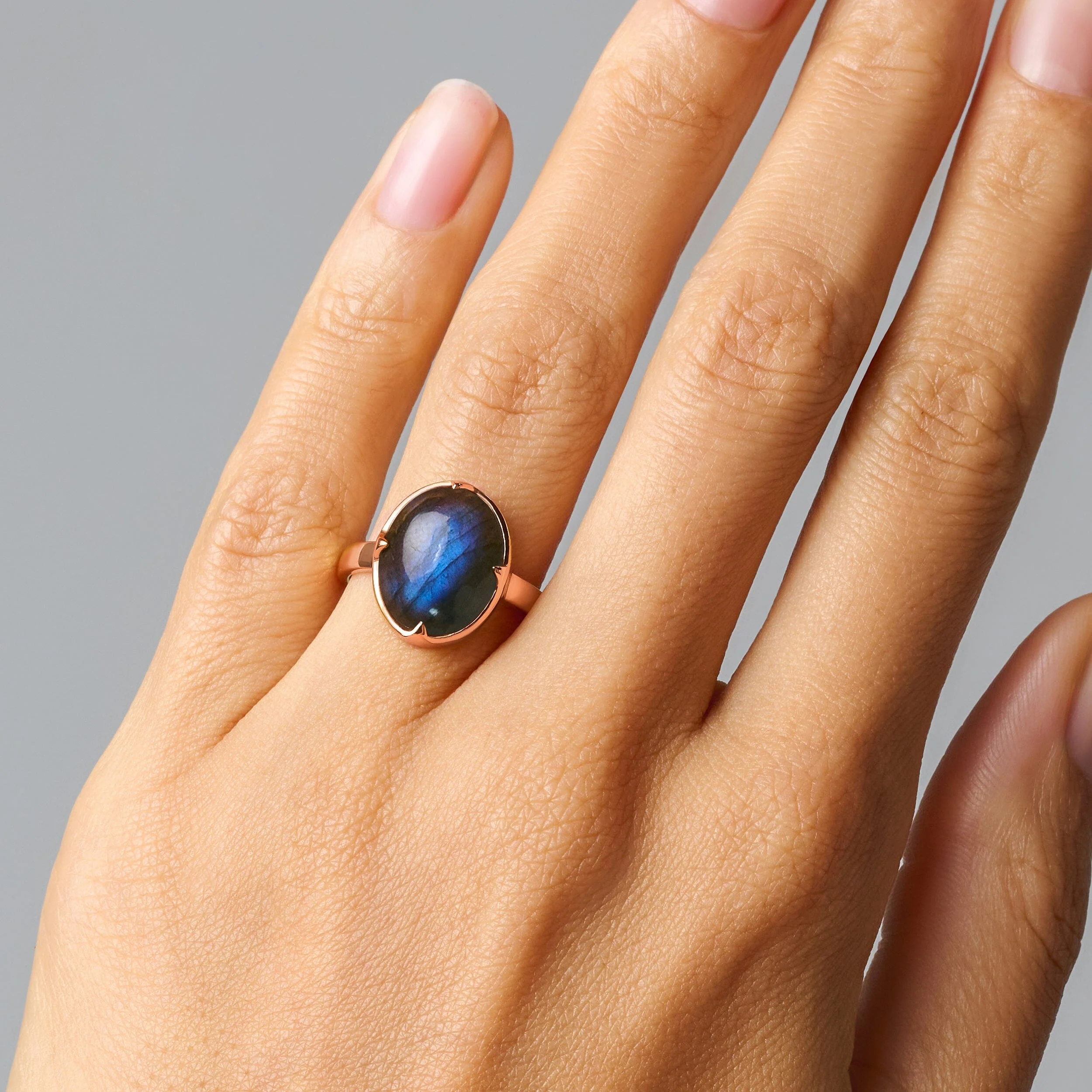 Labradorite Cabochon Ring - Aura - Image 4