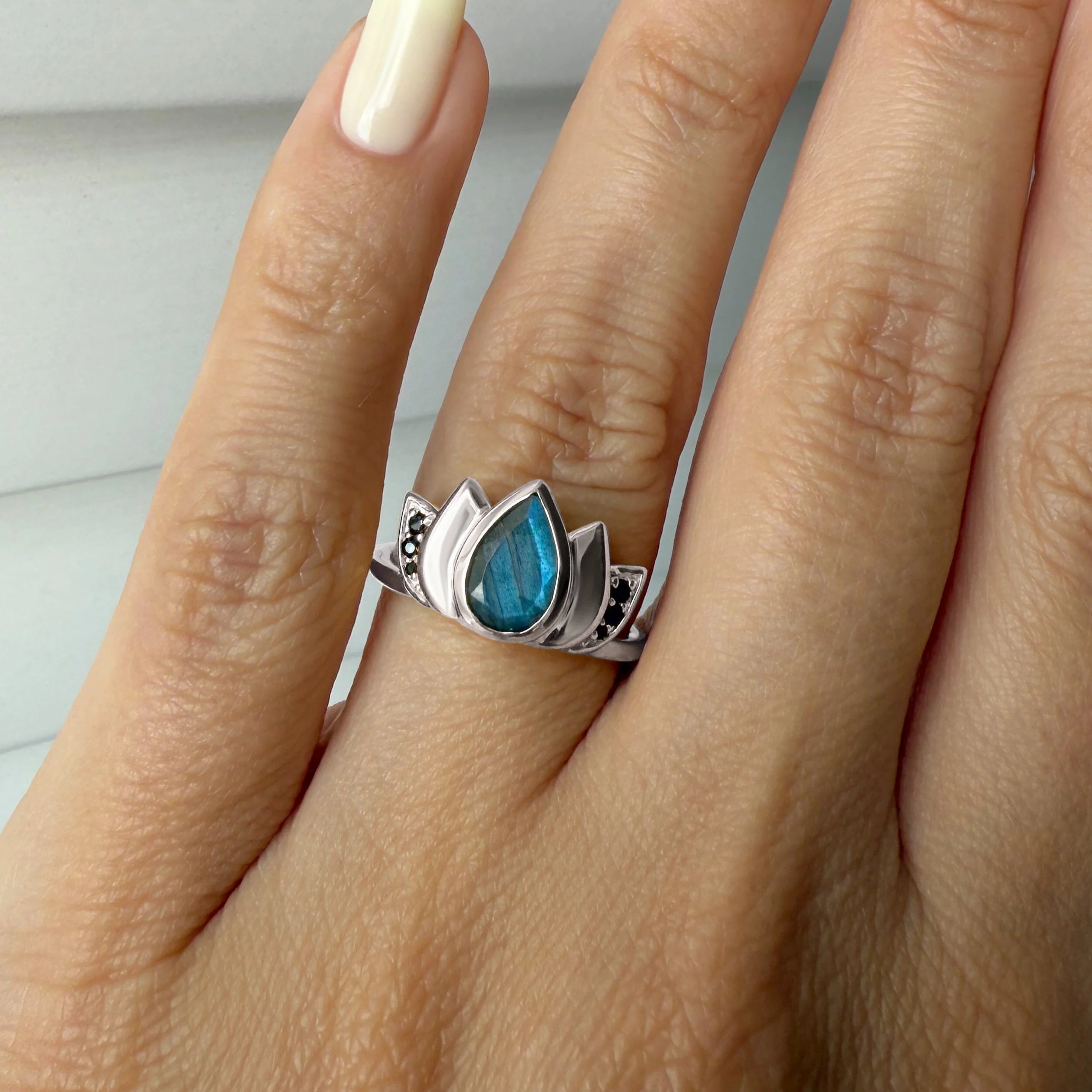 Labradorite Ring - Divine Lotus - Image 2