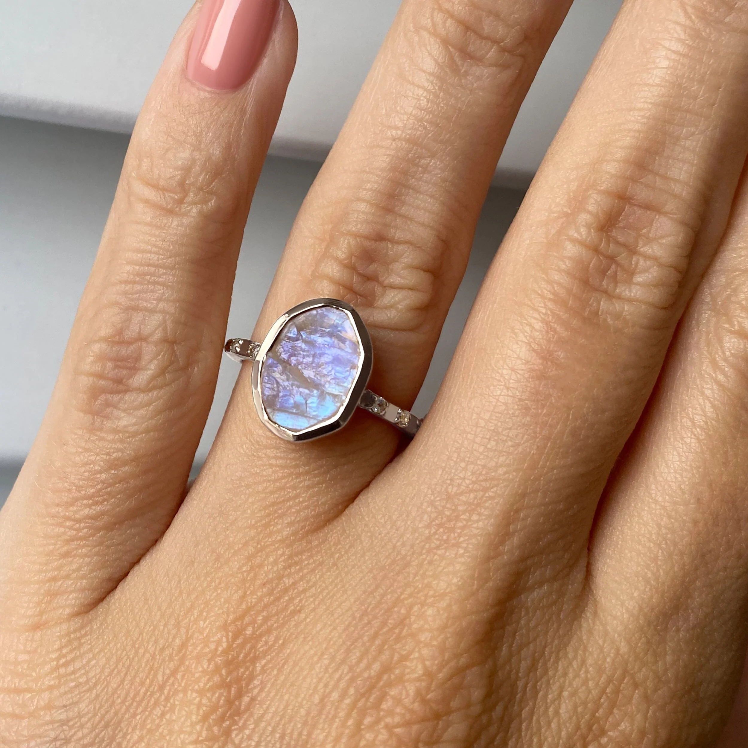 Raw Crystal Ring - Hypnotic - Image 2