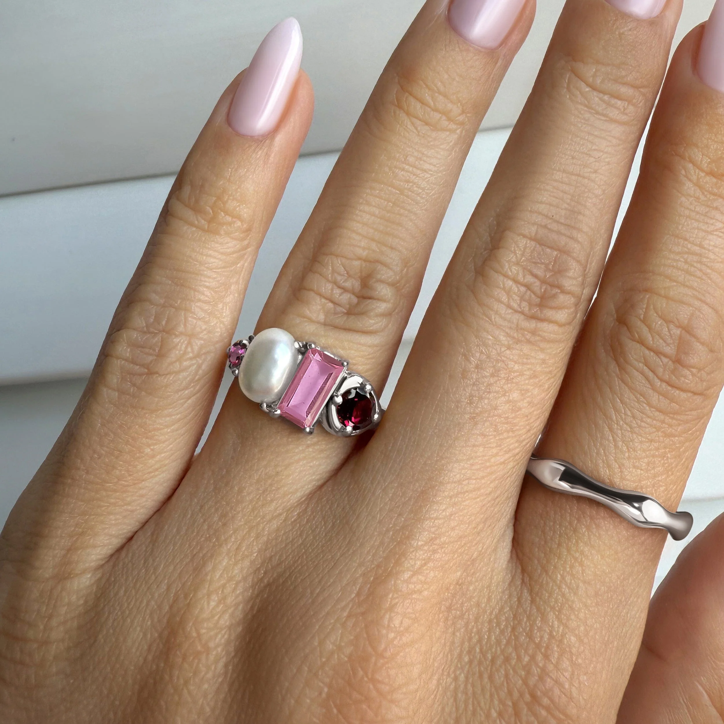 Rhodolite Garnet Treasure & Magma Band Set - Image 2