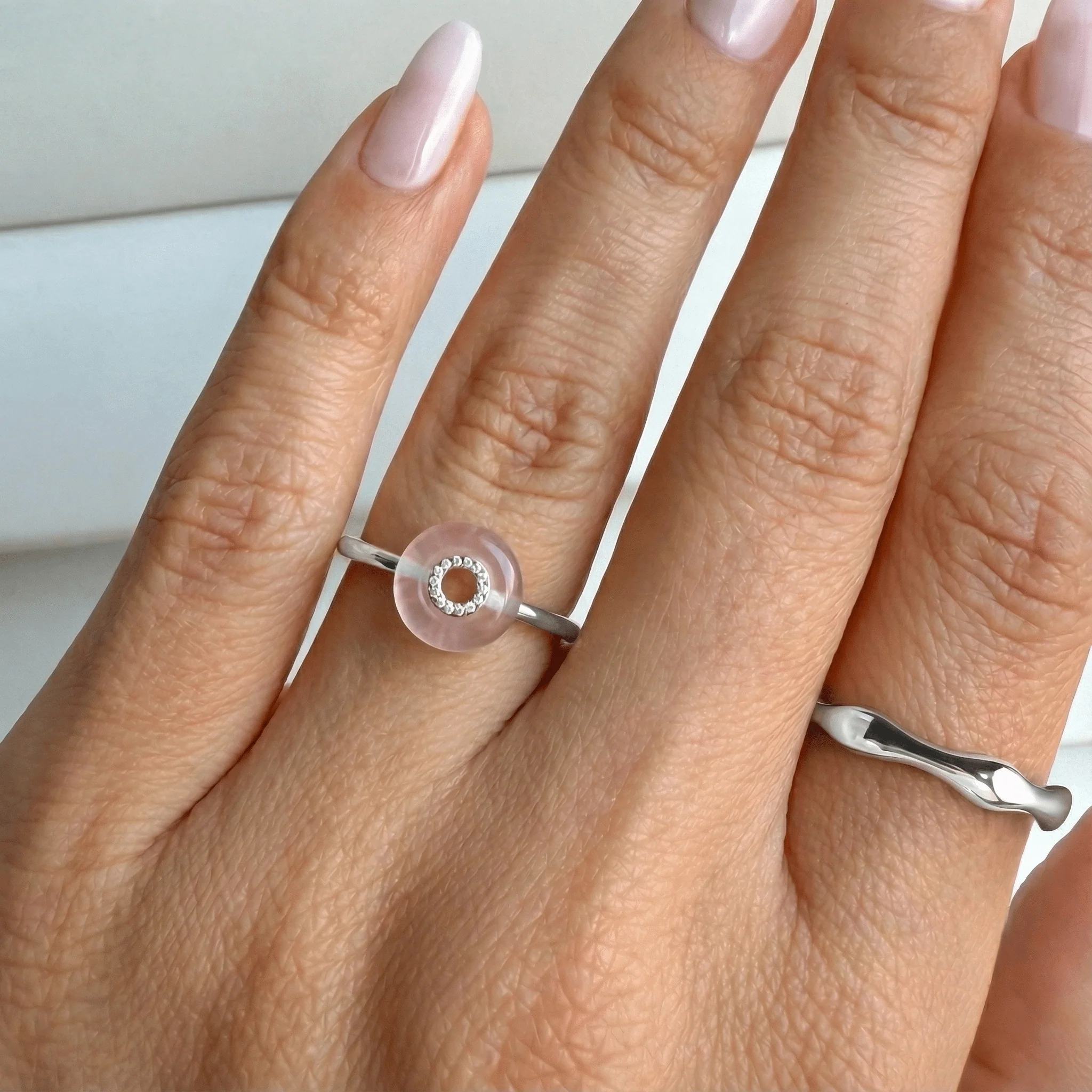 Rose Quartz Fidget Ring - Liora - Image 2