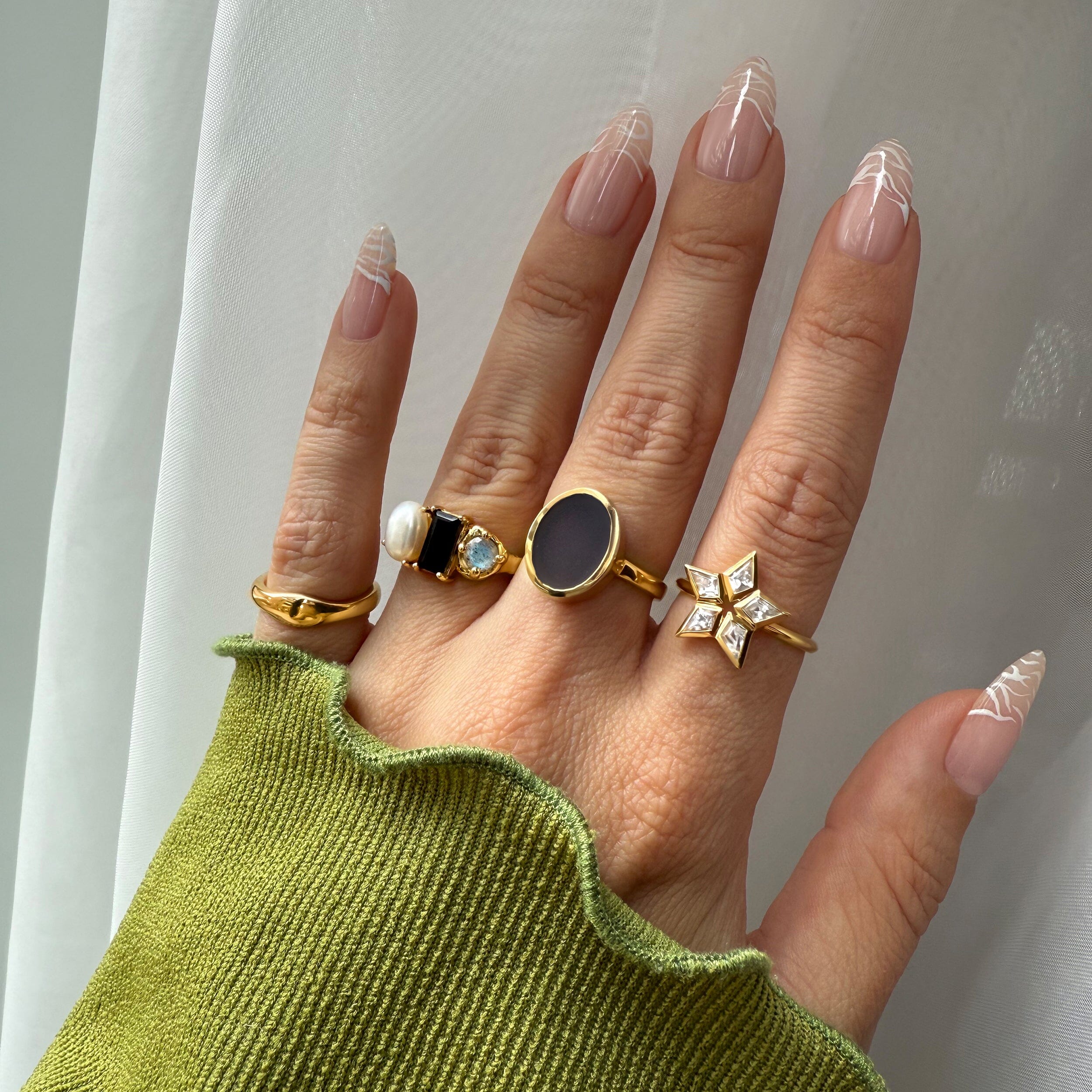 White Zircon Ring - Nova Star - Image 24